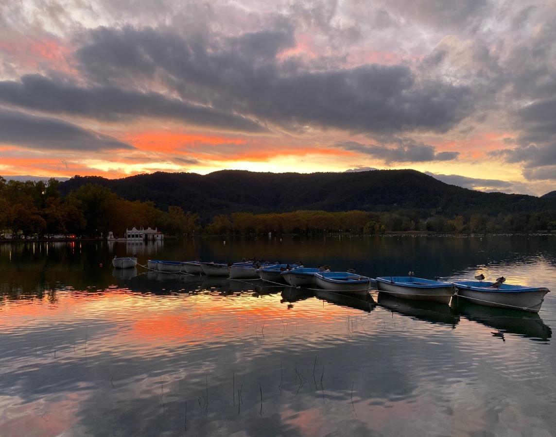 Jasalpi Unico Apartamento Delante Del Lago De Banyoles Exterior foto